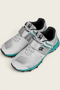 CA PRO Cricket Gripper Shoes - M8 White/Navy